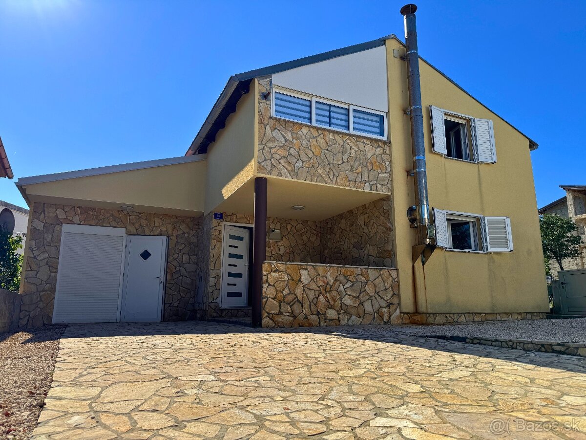 Rodinný dom s garážou na ostrove Vir - Chorvátsko - 15