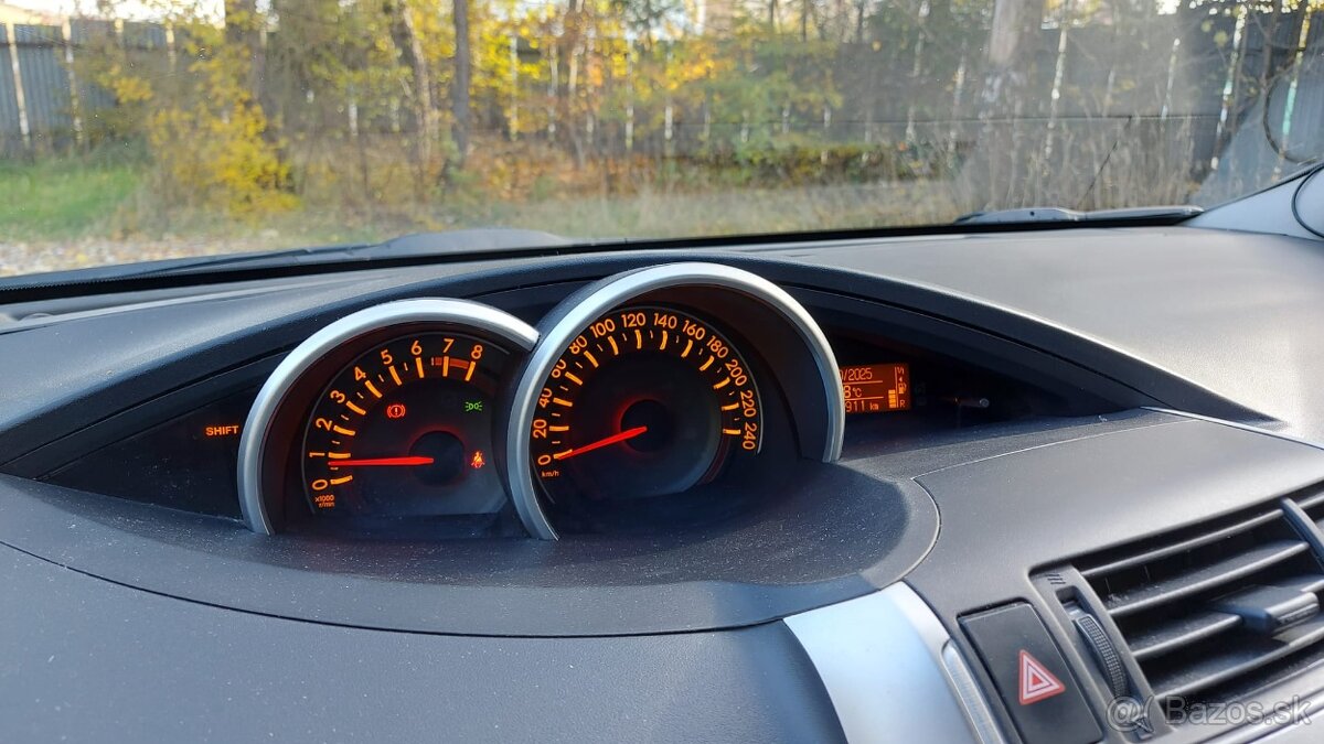 Toyota Verso 1.8 108kW Valvematic M6 2011 - 15