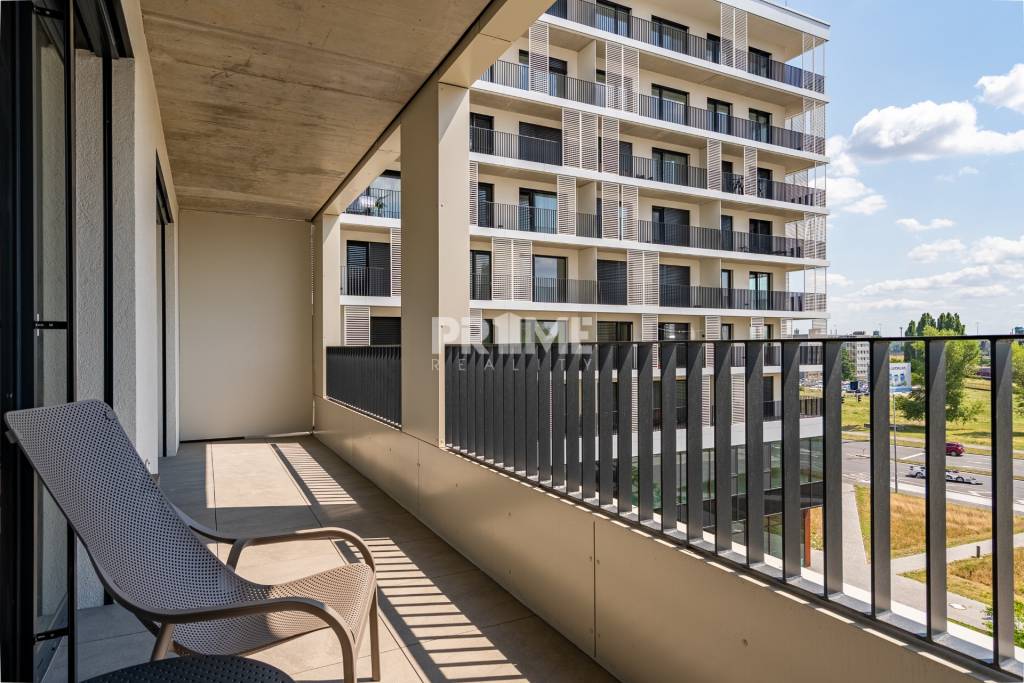 EXKLUZÍVNY 2i byt, PRÍSTAVNA,LOGGIA ,CHLADENIE,PARKING,Plyná - 15