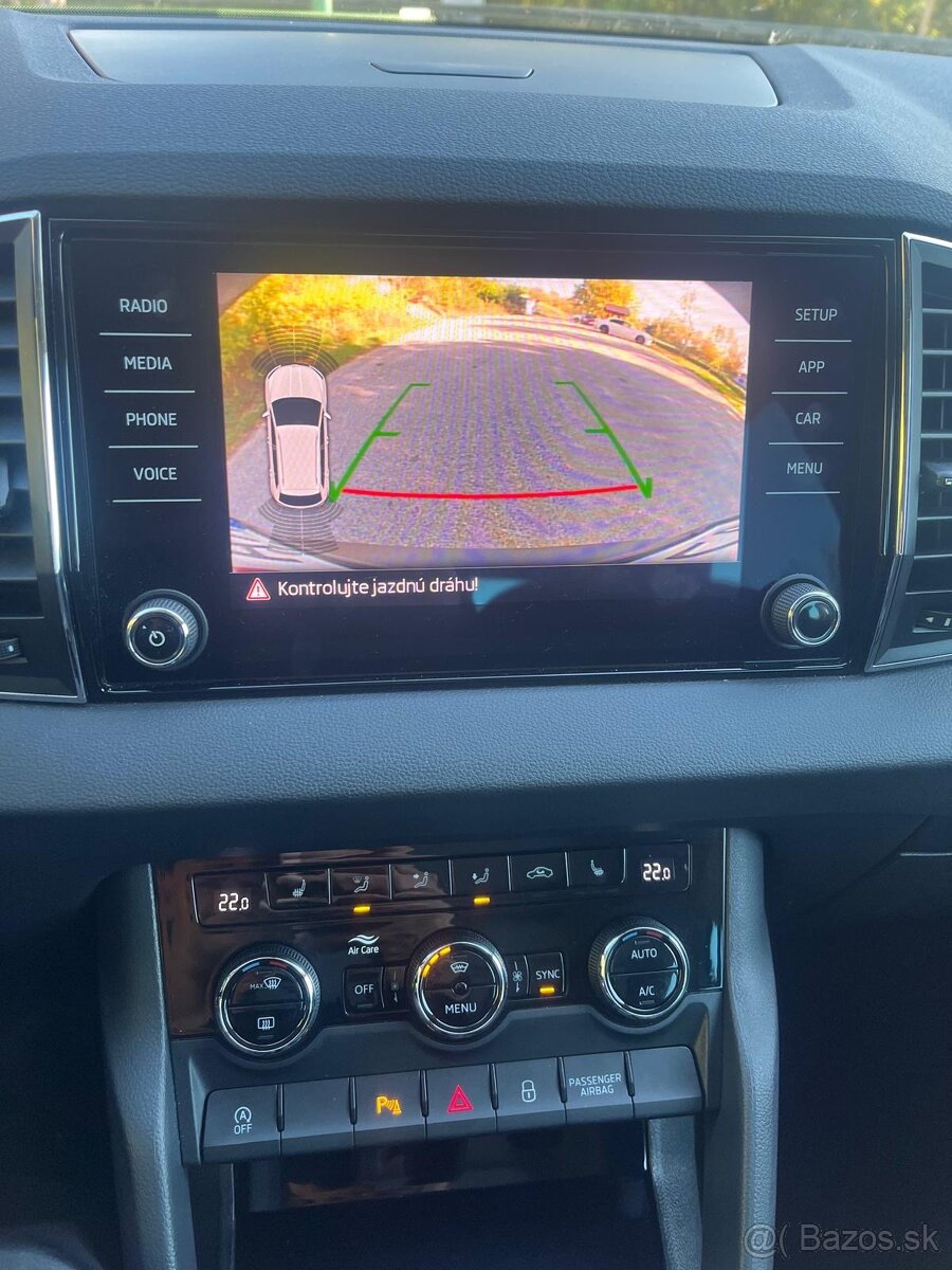 Škoda Karoq Alcantara 1,6TDi 85kw polokoža plna vybava - 15