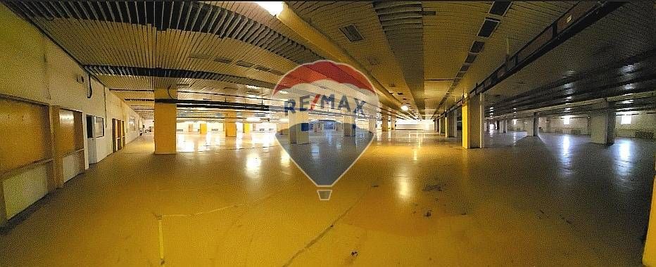 Priemyselný areal 51000m2, Budovy, sklady, výrobné haly, Sn - 15