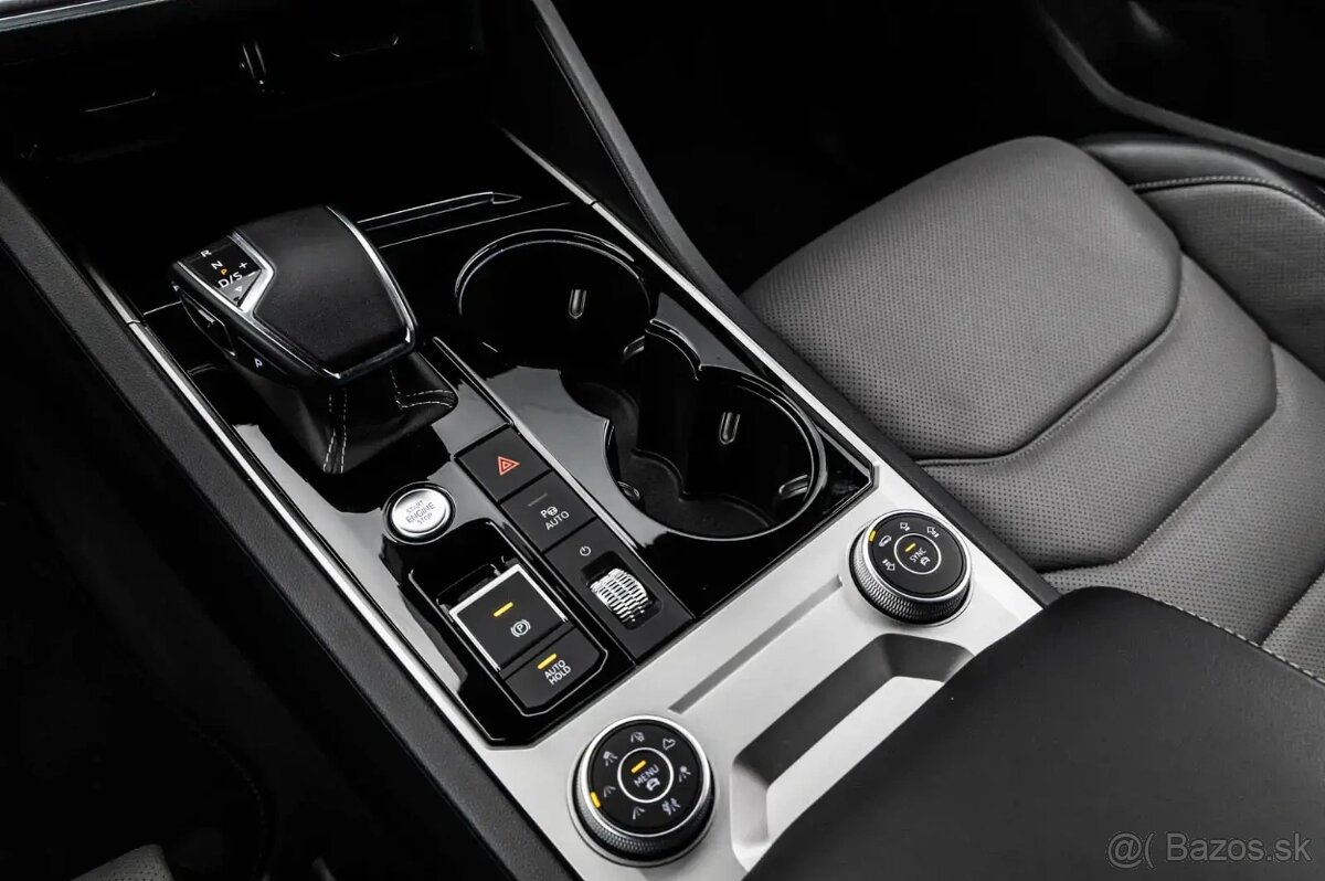 Volkswagen Touareg - 15