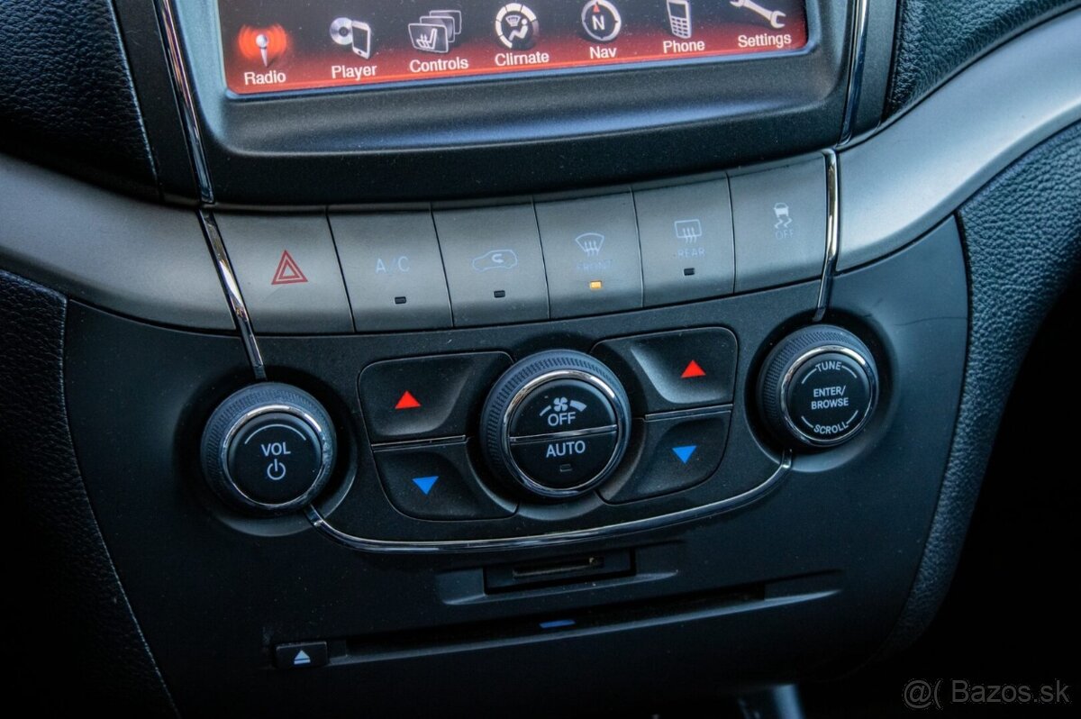 Fiat Freemont 2.0 16V MultiJet Black Code 4x4 / PANO - 15