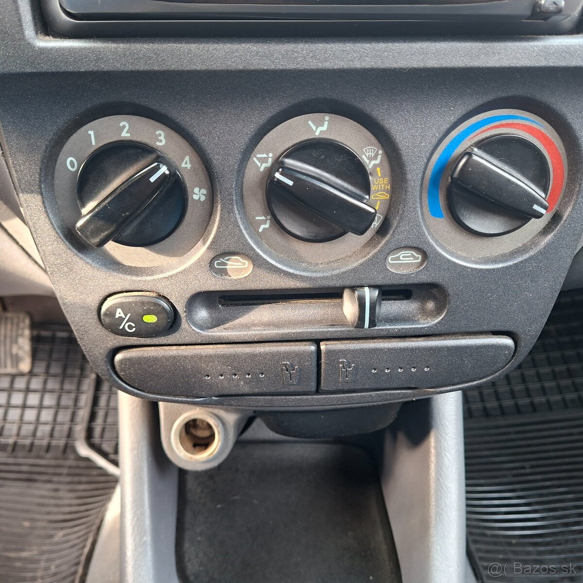 Hyundai Accent 1.3 Elegance AC benzín klima - 15