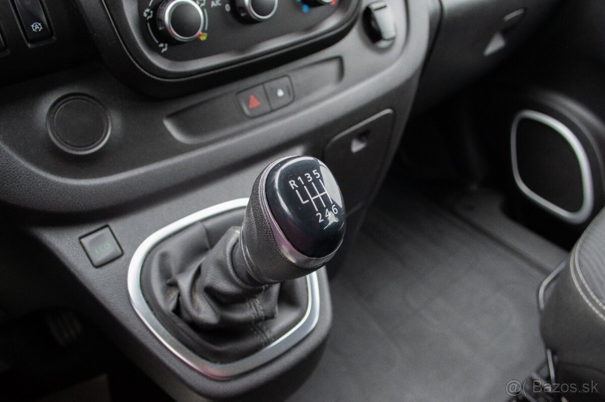 Renault Trafic Kombi Van Energy dCi 145 L2 - 15