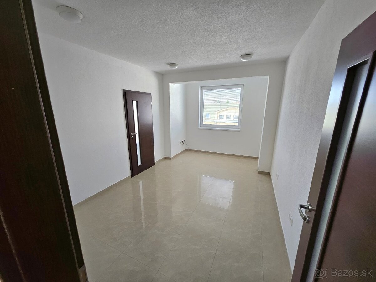 Slnečný 3-izbový byt - 15