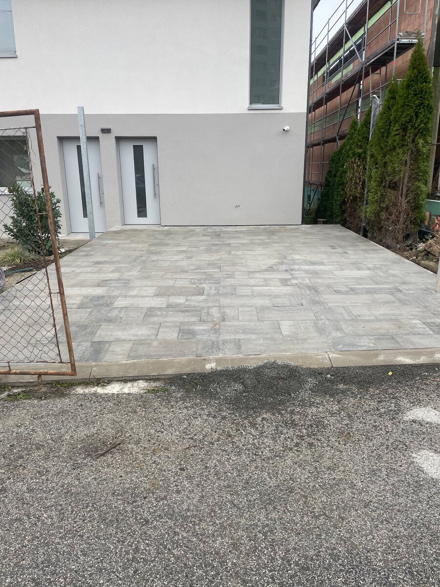 Pokladka zamkovej dlažby - 15