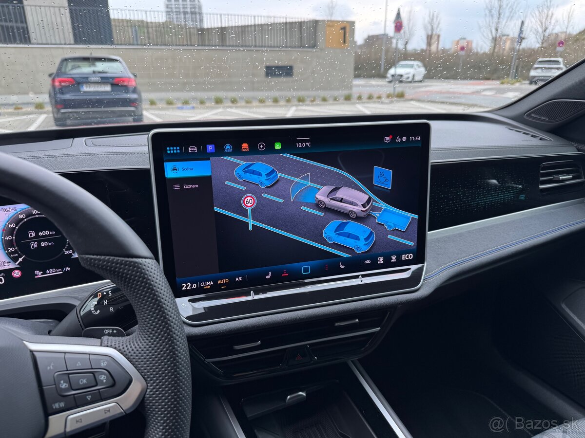 VW Passat R-Line Black Style 2025 - 15