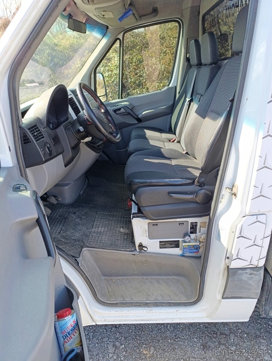 Mercedes Sprinter 315 CDI odťah špeciál - 15