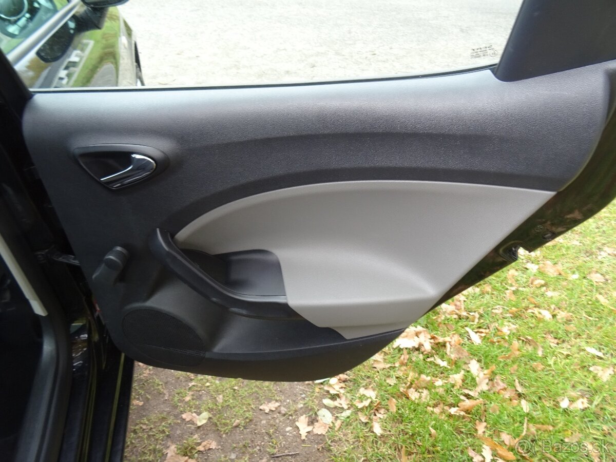 Seat Ibiza 1,2 TSI 66kW aut. klima, temp. zimní sada kol - 15