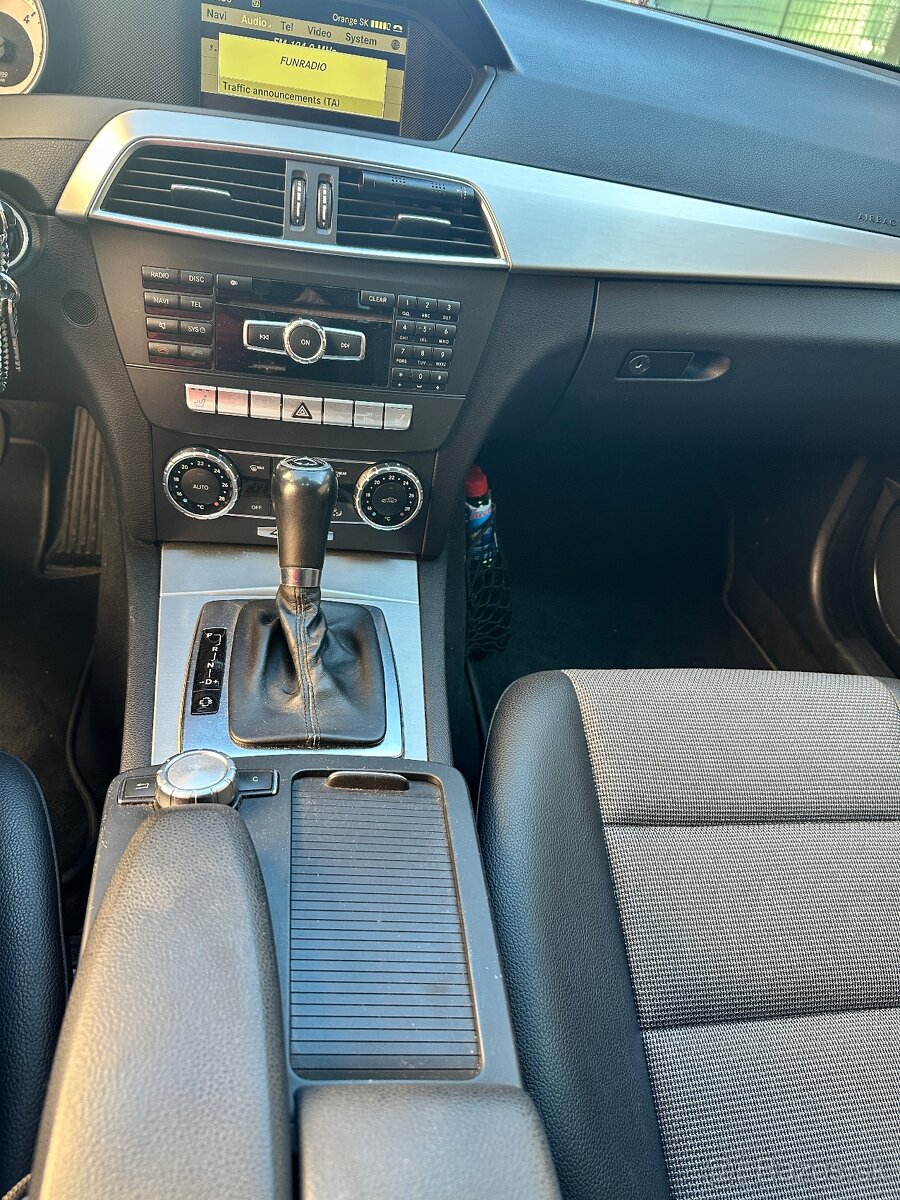 Mercedes Benz 300 CDI 4 Matic - 15