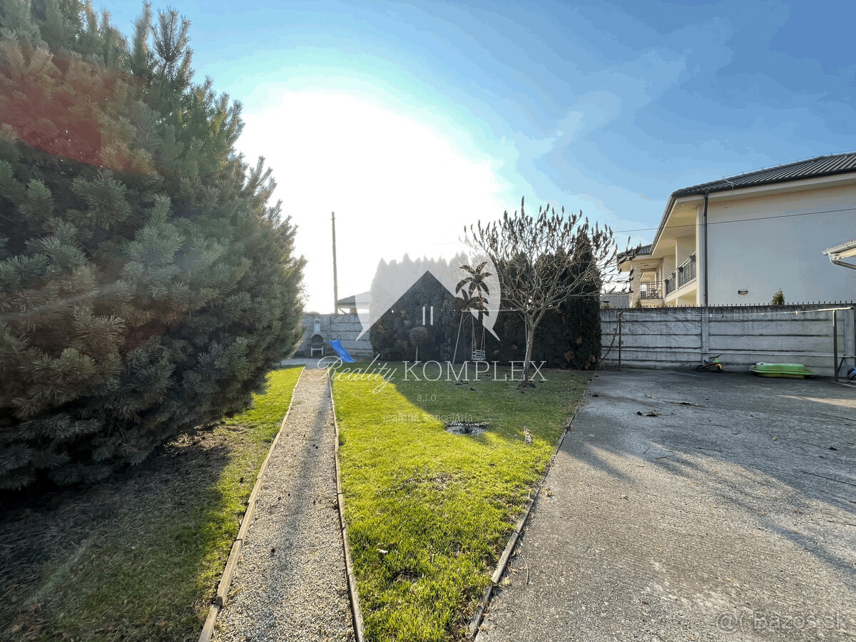 Reality KOMPLEX s.r.o. Vám ponúka apartmánový dom vo Veľkom - 15