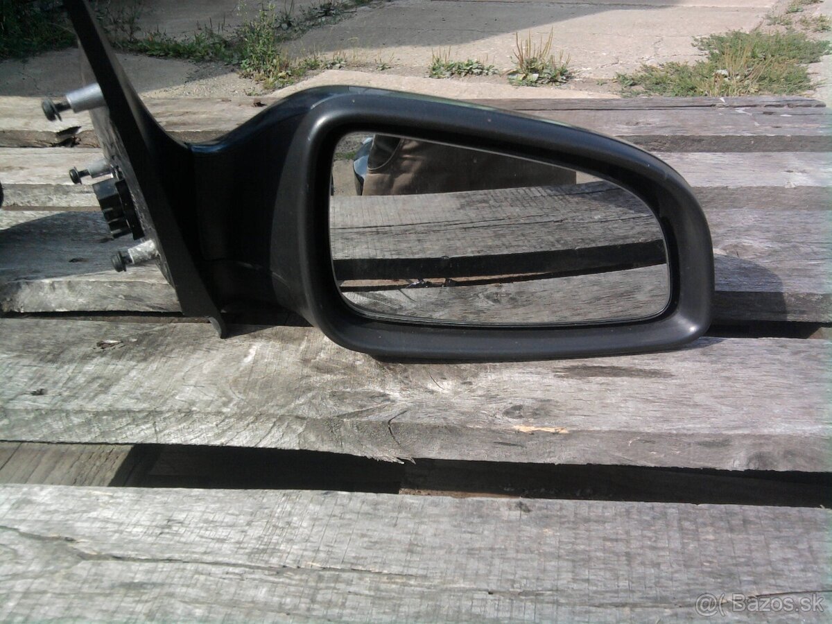 Predam na Opel astra H predne a zadne svetla - 15