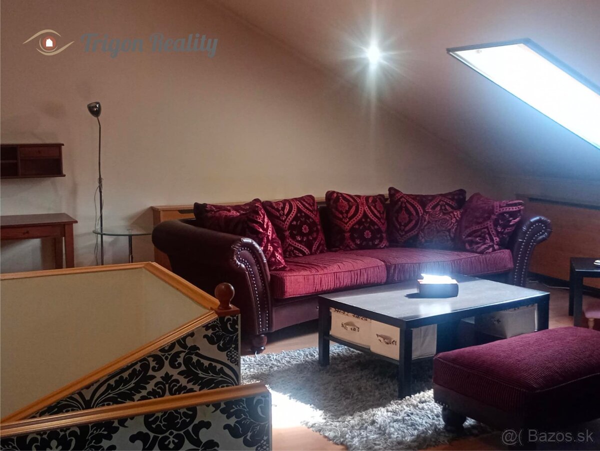 Rodinný dom s netradičným interiérom - KOMÁRNO - 15