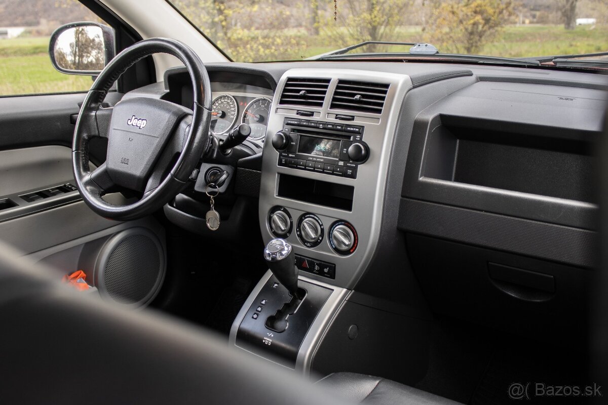 Jeep Compass 2.4L Limited CVT - 15