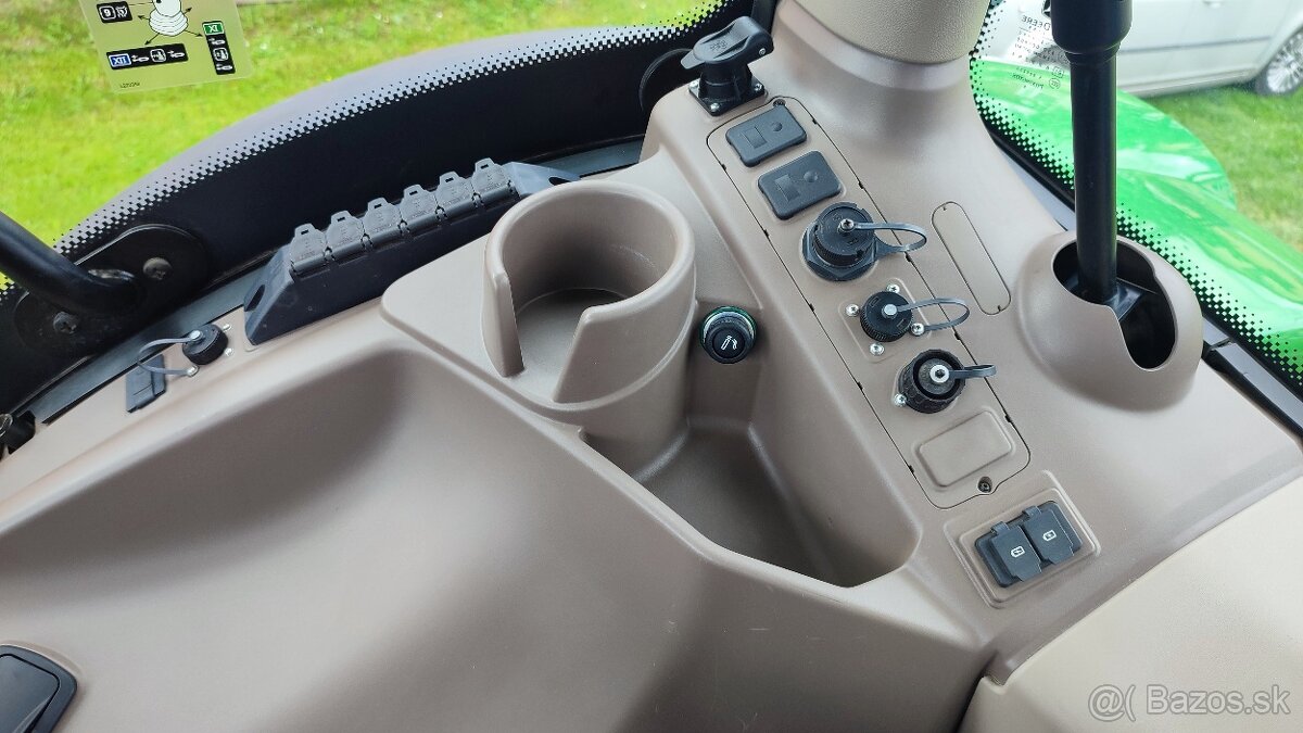 John Deere 6215 R Auto Powr - 15