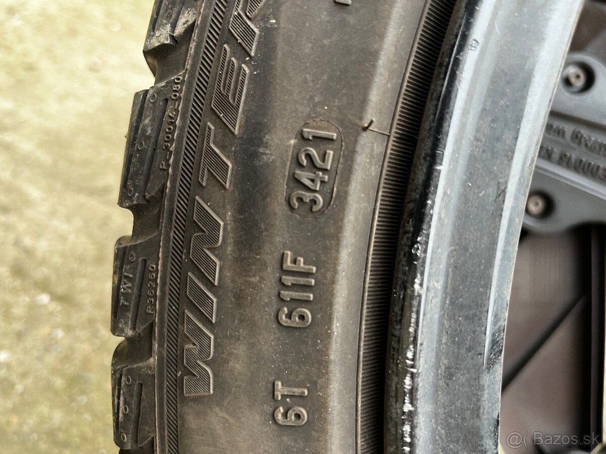 Kolesa Cupra Born 215/45 R20 - 15