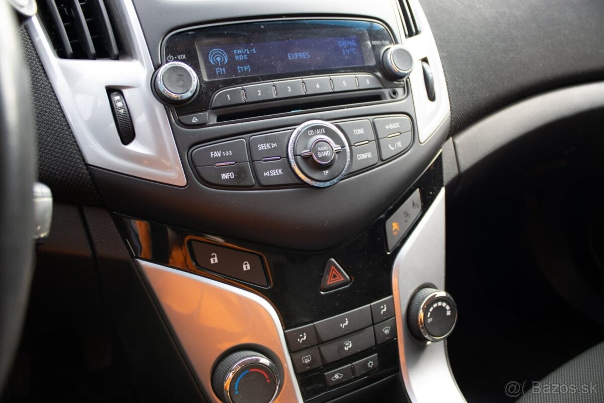 Chevrolet Cruze 1.8 16V LT - 15