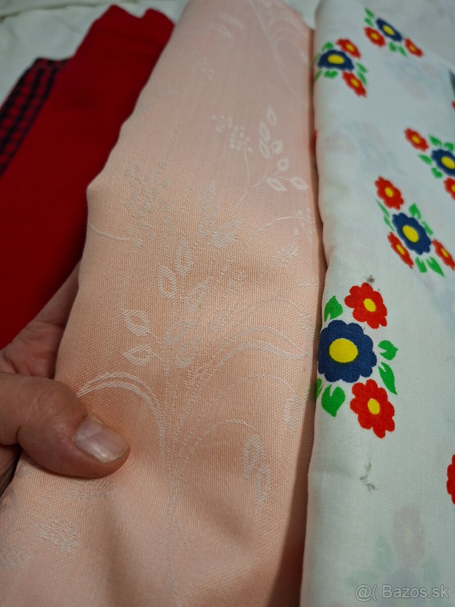 Kvalitné látky na šitie 12 ks - 15