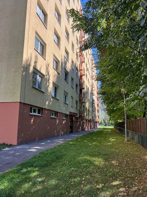 3 izb. byt po novej rekonštrukcii, POLERECKÉHO ul. - 15