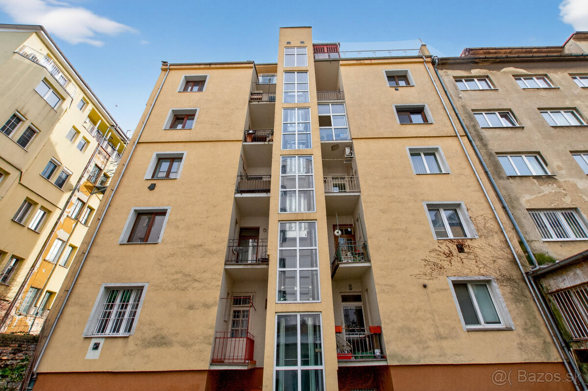 Predaj 3-izbový staromestský byt 91m2 Špitálska ul., výťah, - 15