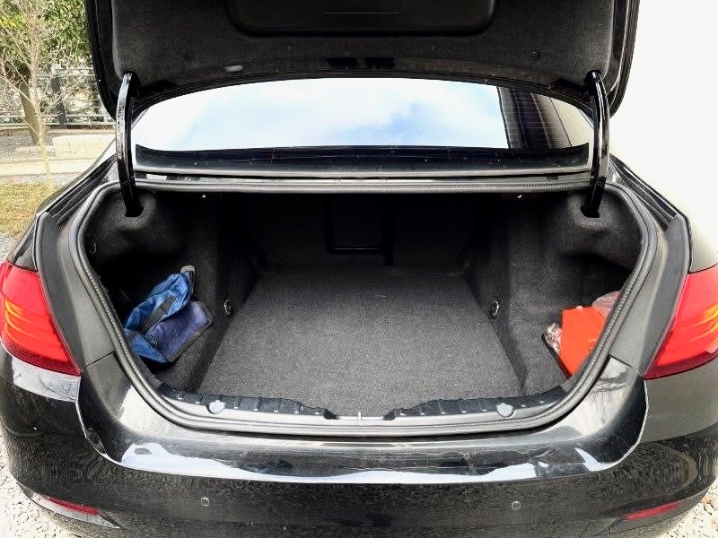 BMW Rad 5 520d xDrive 190k, Mesačne: 263€ - 15