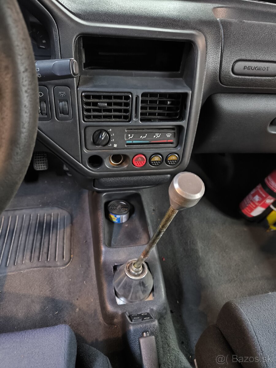 Peugeot 106 GTi S16 1.6 16v - 15