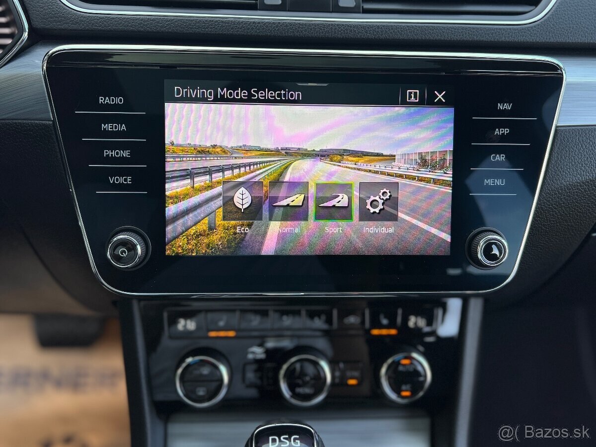 Škoda Superb Combi 2.0 TDI SCR Style DSG - 15