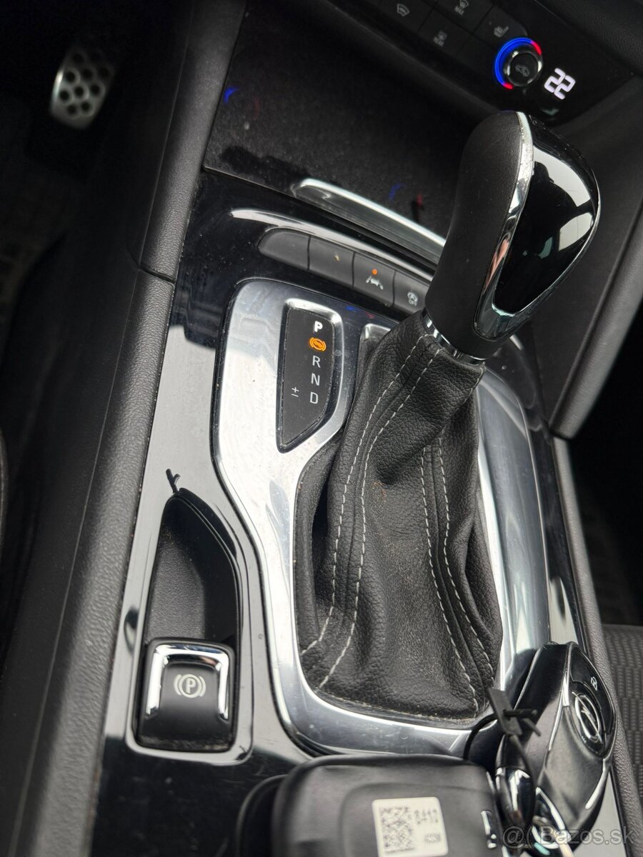 Opel Insignia 2.0 CDTI S&S Dynamic AT8 - 15