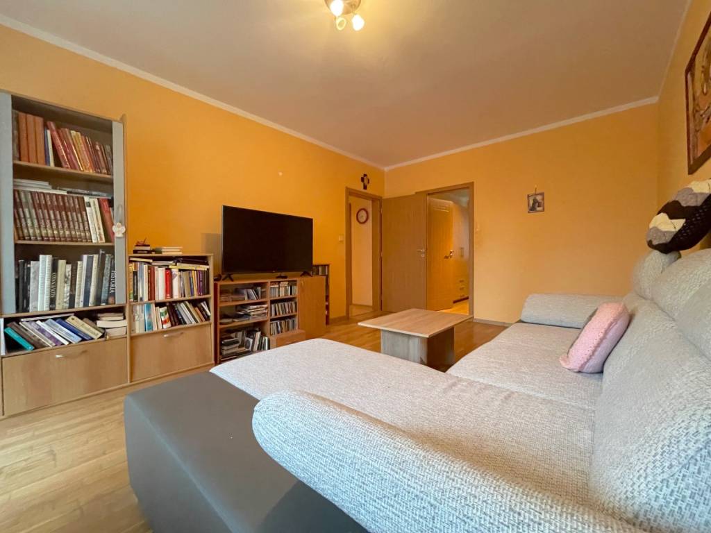 NA PREDAJ 3-izbový byt, TRENČÍN, ul. Mateja Bella. CENA: 147 - 15