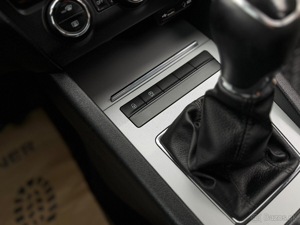 Škoda Octavia Combi 1.6 TDI Elegance - 15