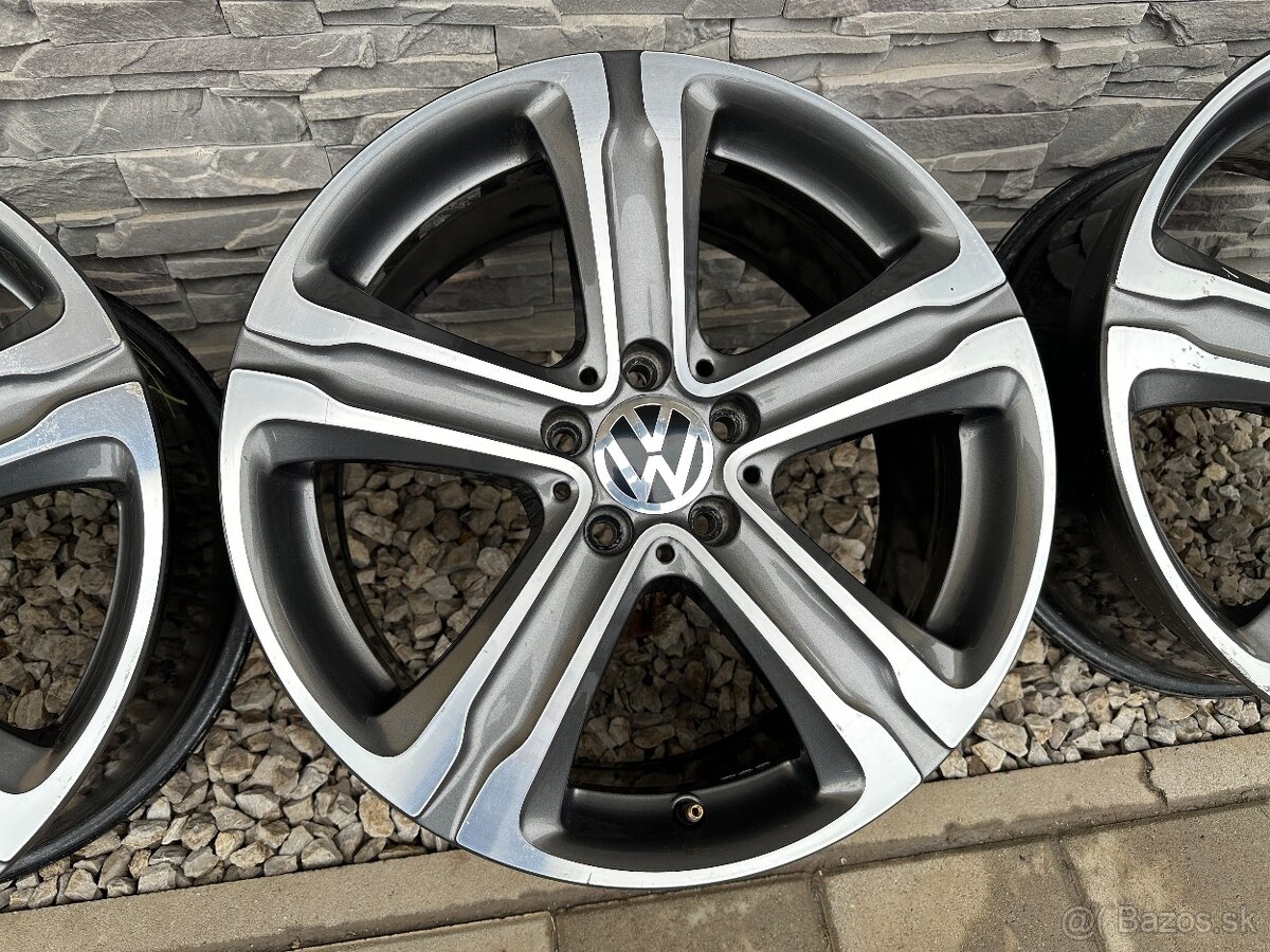 Disky R18 5x112 8Jx18H2 ET38 - 15