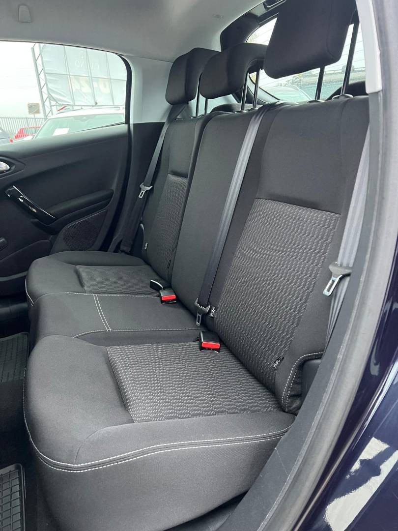 Peugeot 208 1.2 PureTech Active E6.2 - 15