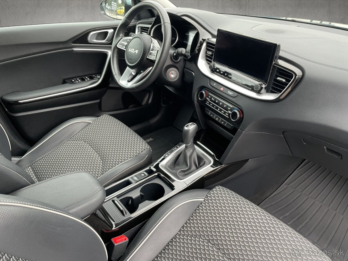 Predám KIA XCEED 1,5 T - GDI 103kW M6 GOLD - 15