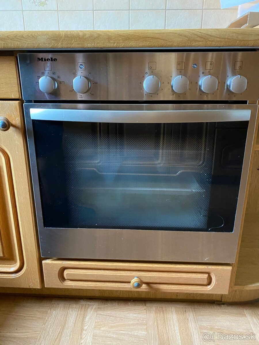 Kuchynská linka z Nemecka so spotrebičmi - 15