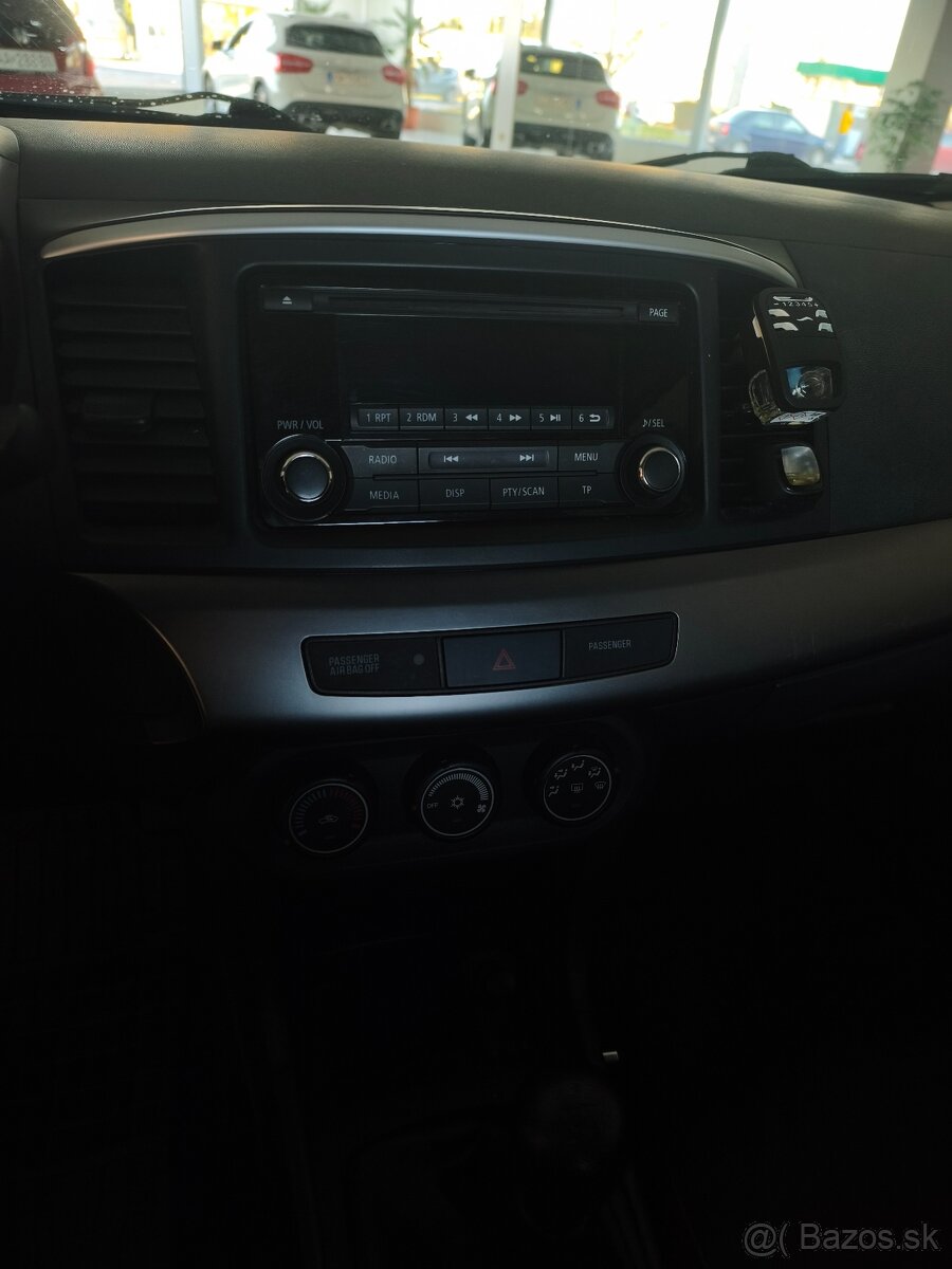 Mitsubishi Lancer 1.6 Mivec len 56tisíc km - 15