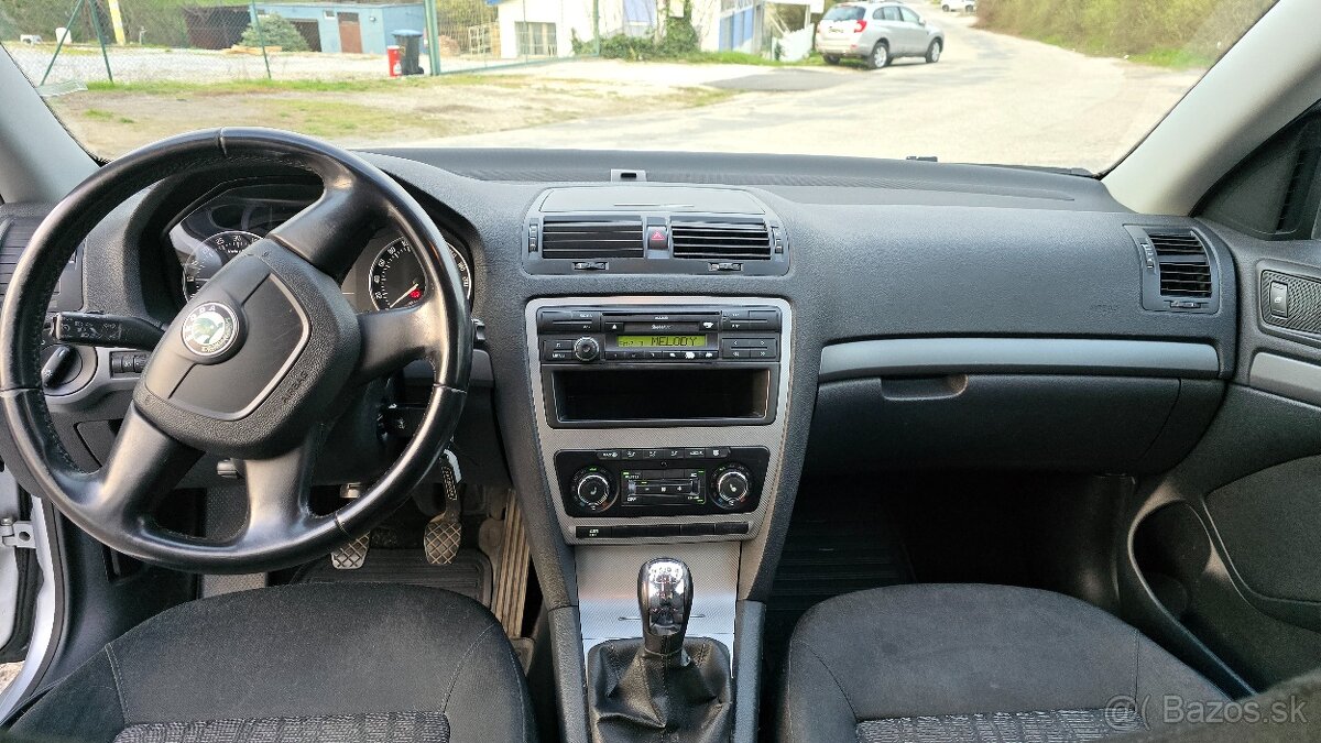 Škoda Octavia 1.6D, 2011, klima, 77kW - 15