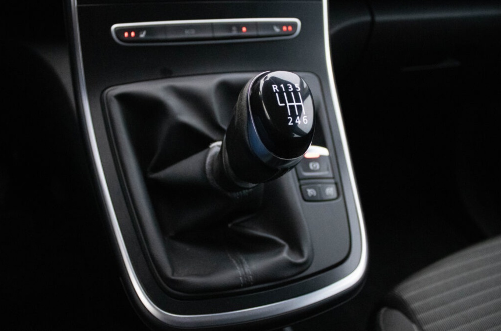 RENAULT SCENIC Energy dCi 110 81kW 2017 - 15