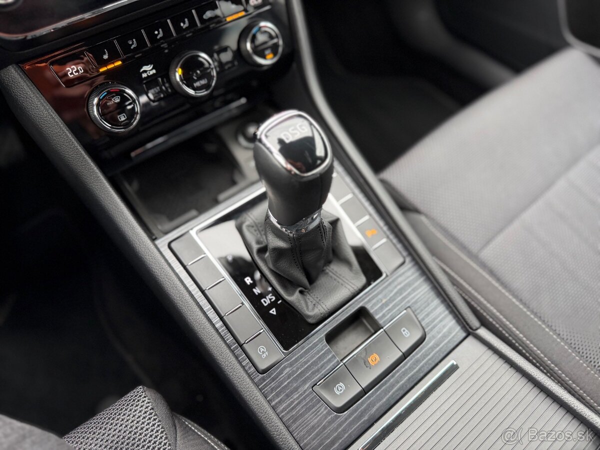 Škoda Superb Combi 2.0 TDI SCR Ambition DSG - 15