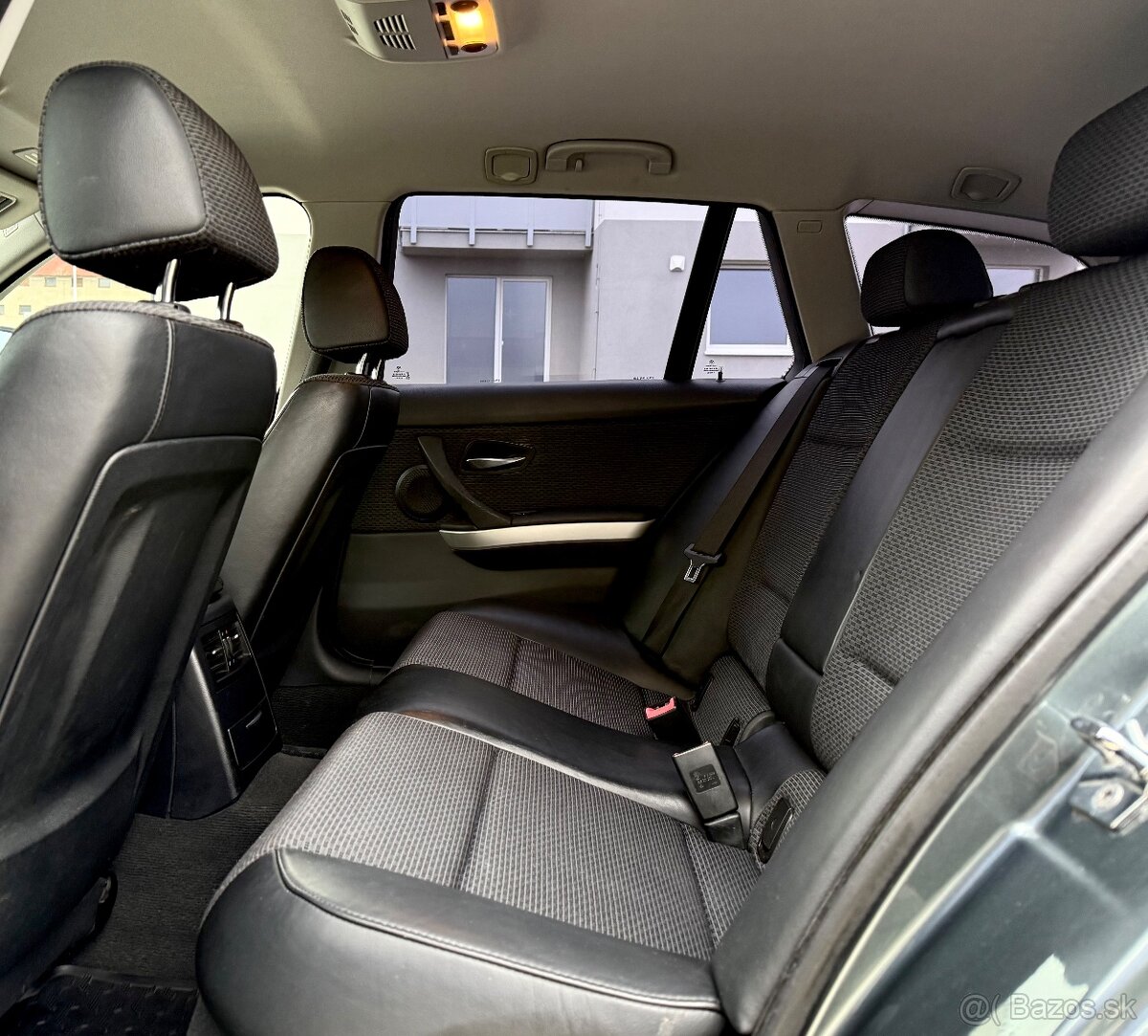 BMW 320d LCI XENON / PDC / LIGHTS PAKET - 15