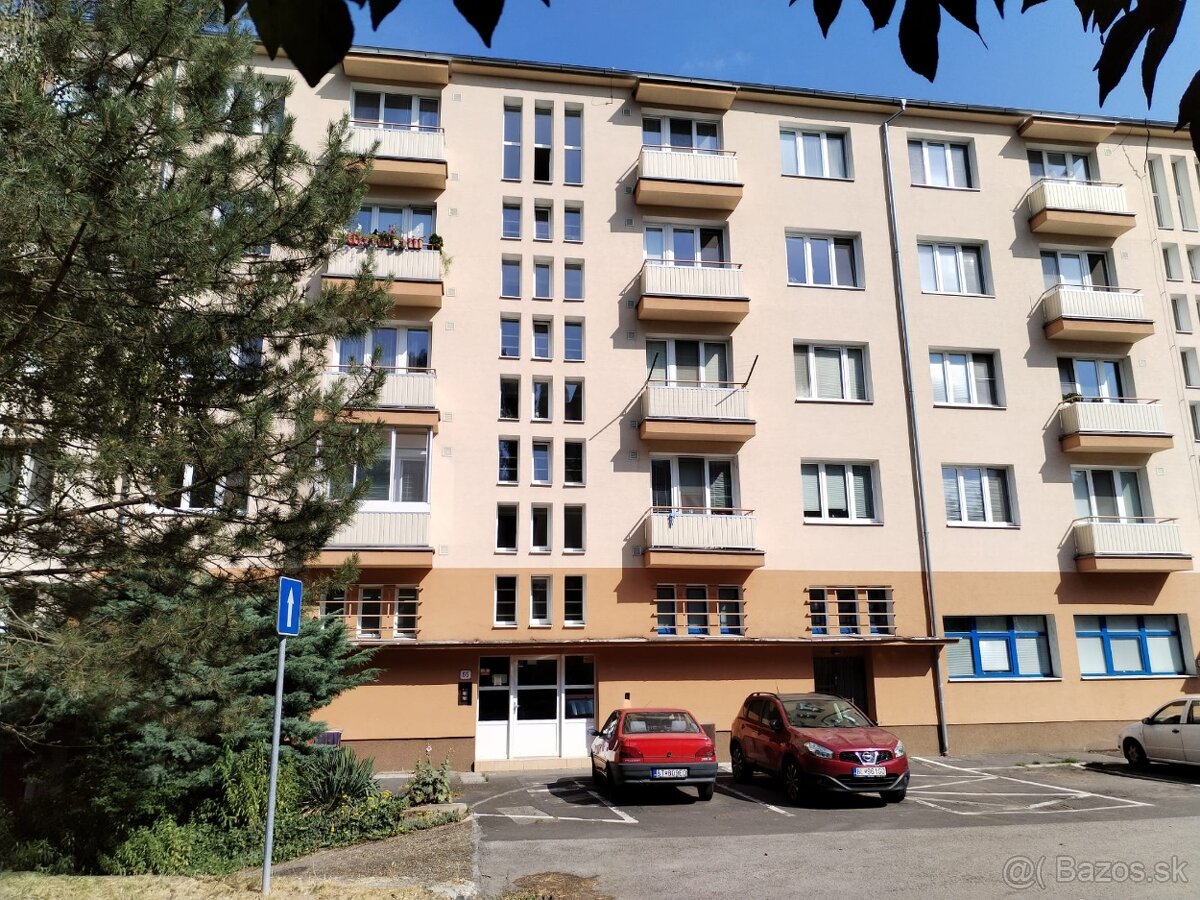 Rezervovaný - Slnečný 2-izb. byt v Krasňanoch - 15