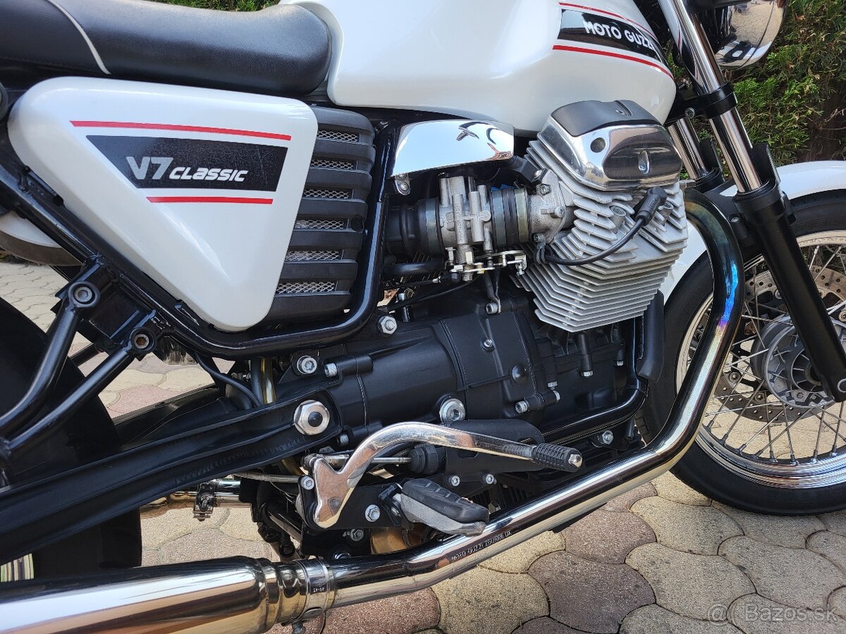 Moto Guzzi V7 Classic 2011 - 15