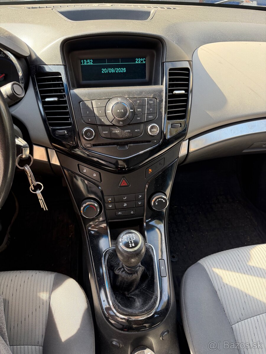 Chevrolet Cruze 1.6 Benzin - 15