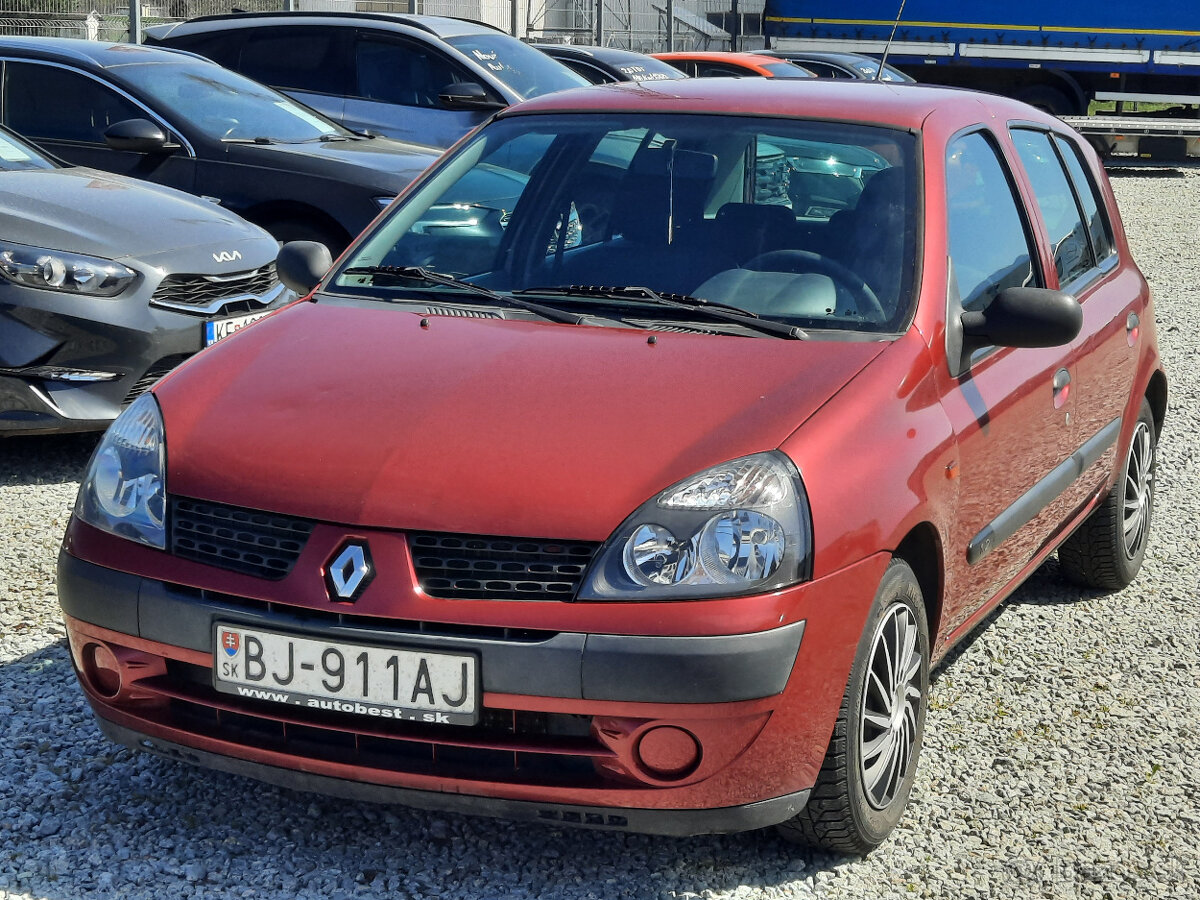Renault Clio 1,2i - len 138.845 km - 15