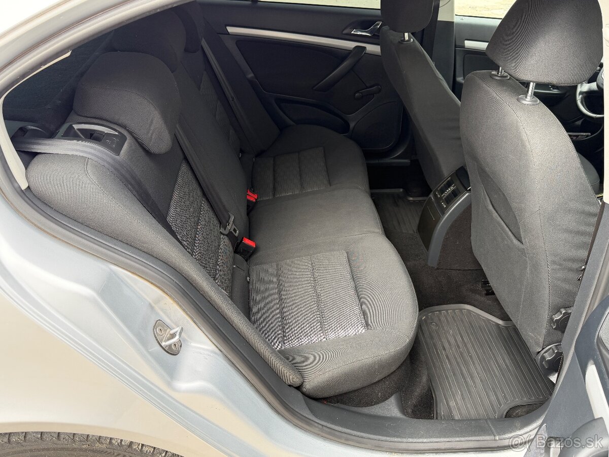 Škoda Octavia 2012 - 15