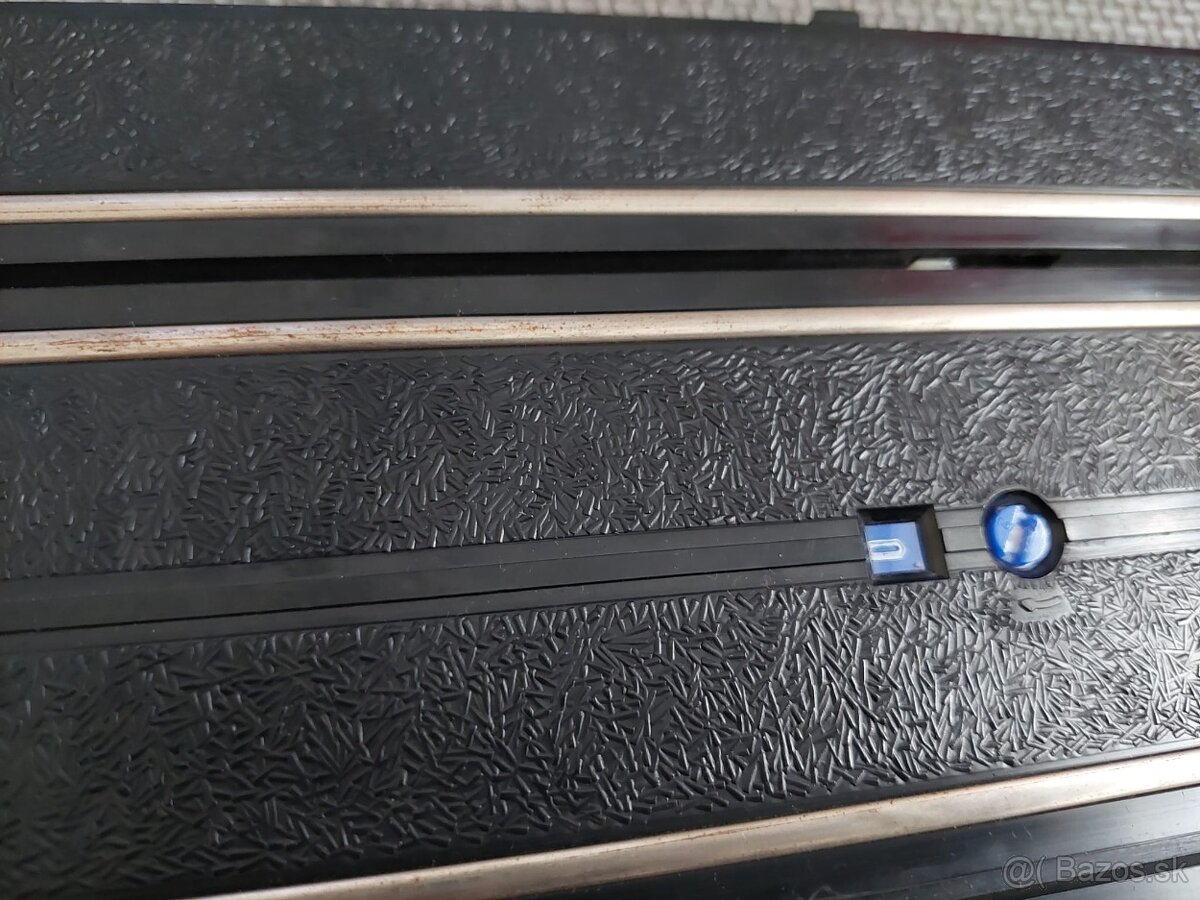 PREDÁM AUTODRÁHU PORSCHE - 15