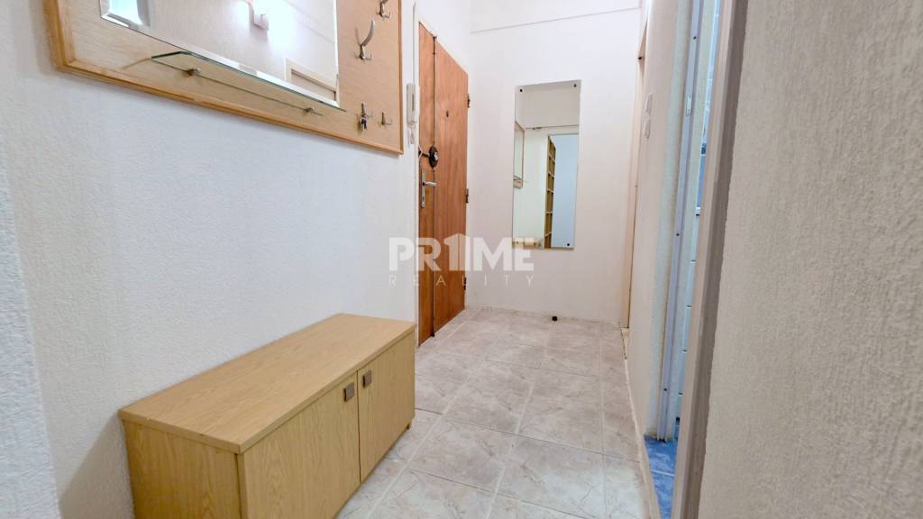 Pekný 3i byt, 3 X NEPRIECHODNÁ IZBA, LOGGIA, Furdekova ulica - 15