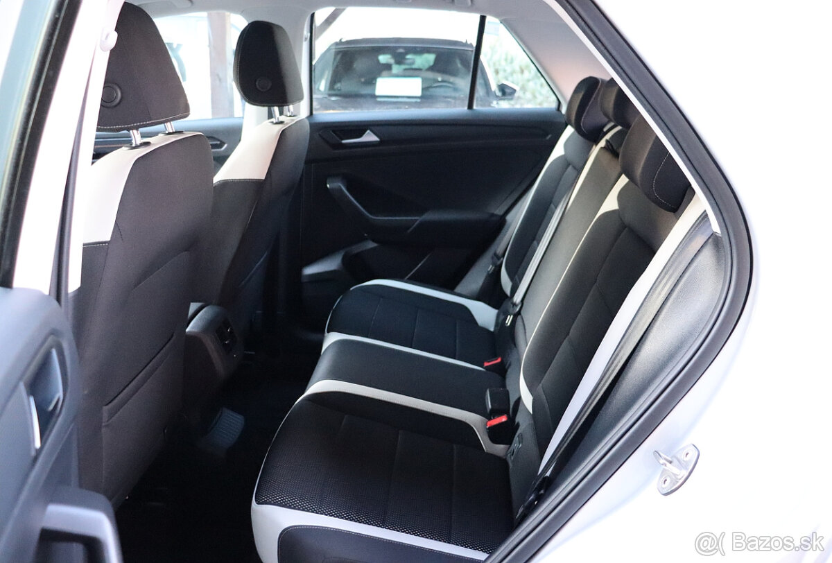 Volkswagen T-Roc 1.5 TSI Style DSG - 15