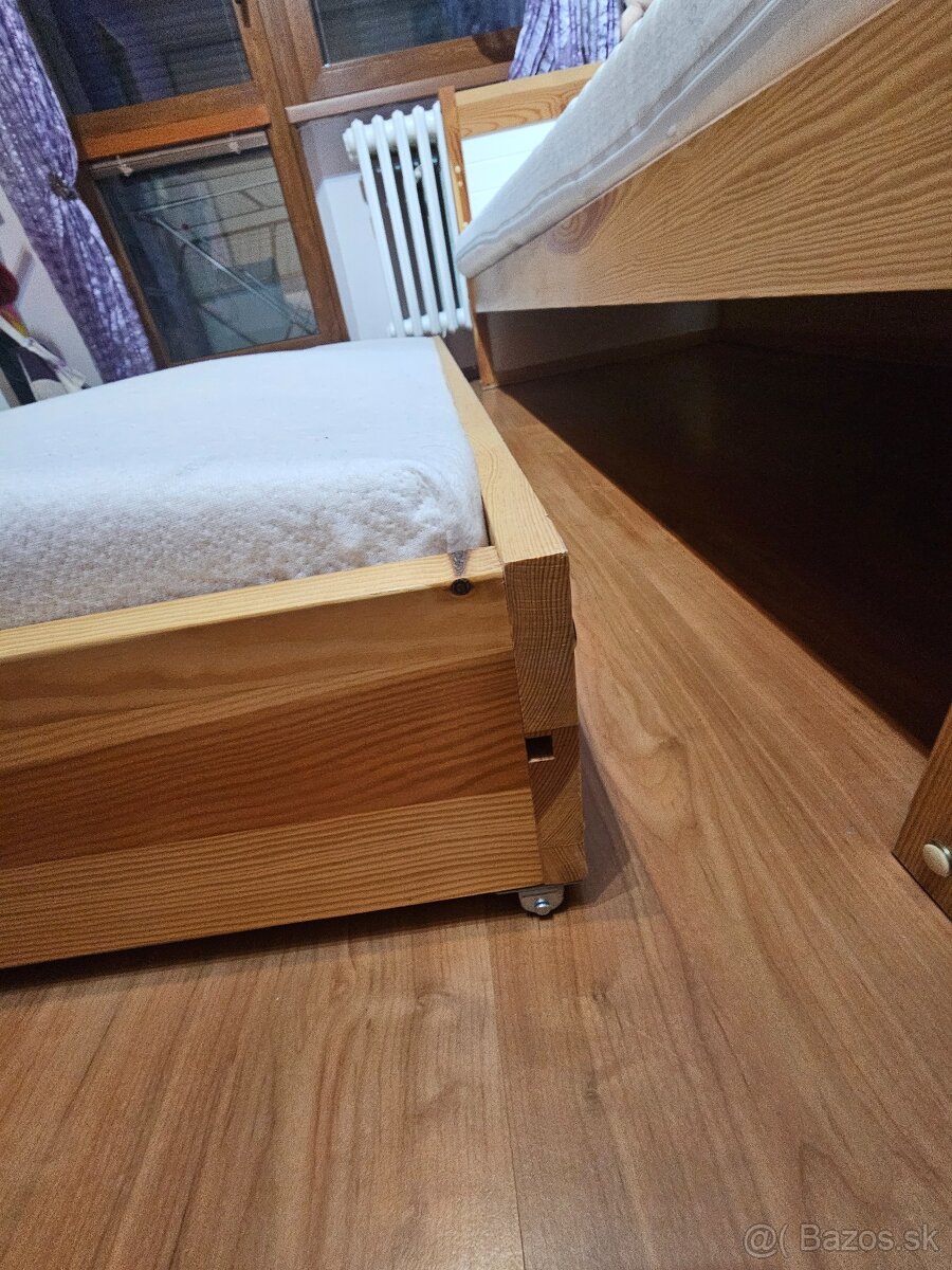 Poschodová posteľ s 3 lôžkami - 15