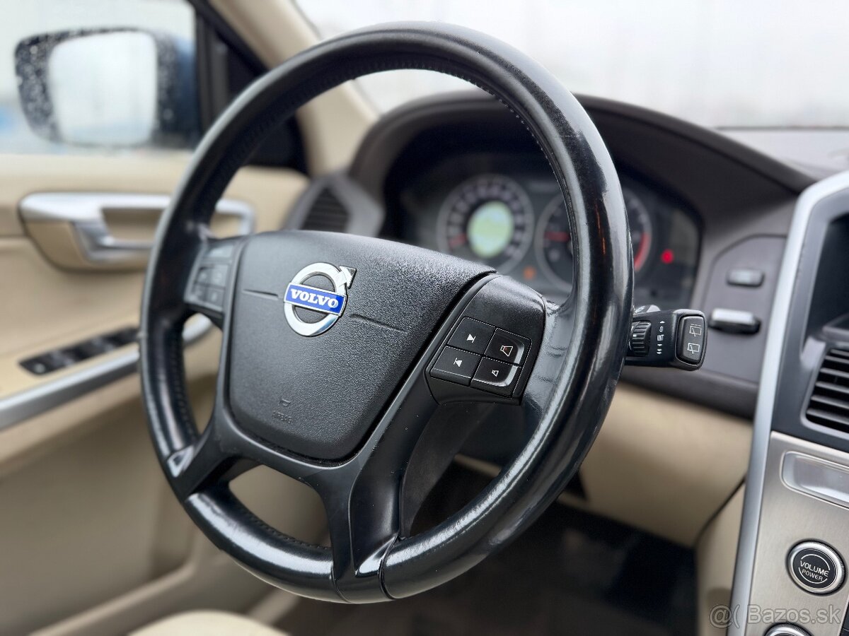 Volvo XC60 2.4D AWD Nová STK - 15